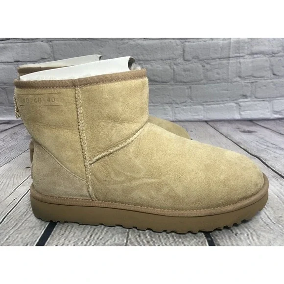 UGG Classic Mini 40:40:40 Anniversary Sand Suede Boots Size 10 Womens fits Men 8 - Picture 2 of 11